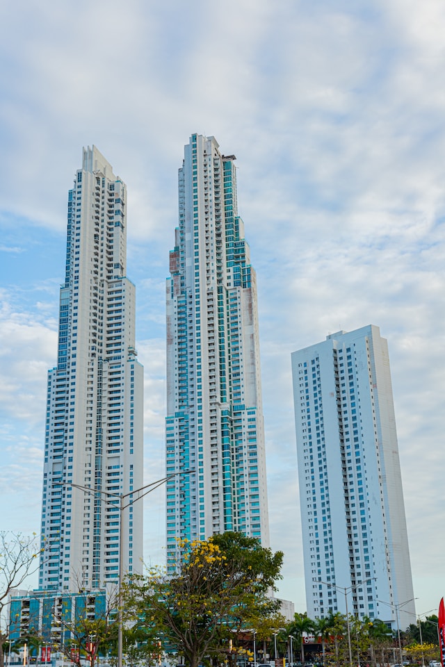 La Torre Vitri est un gratte-ciel situé dans la ville de Panama au Panama